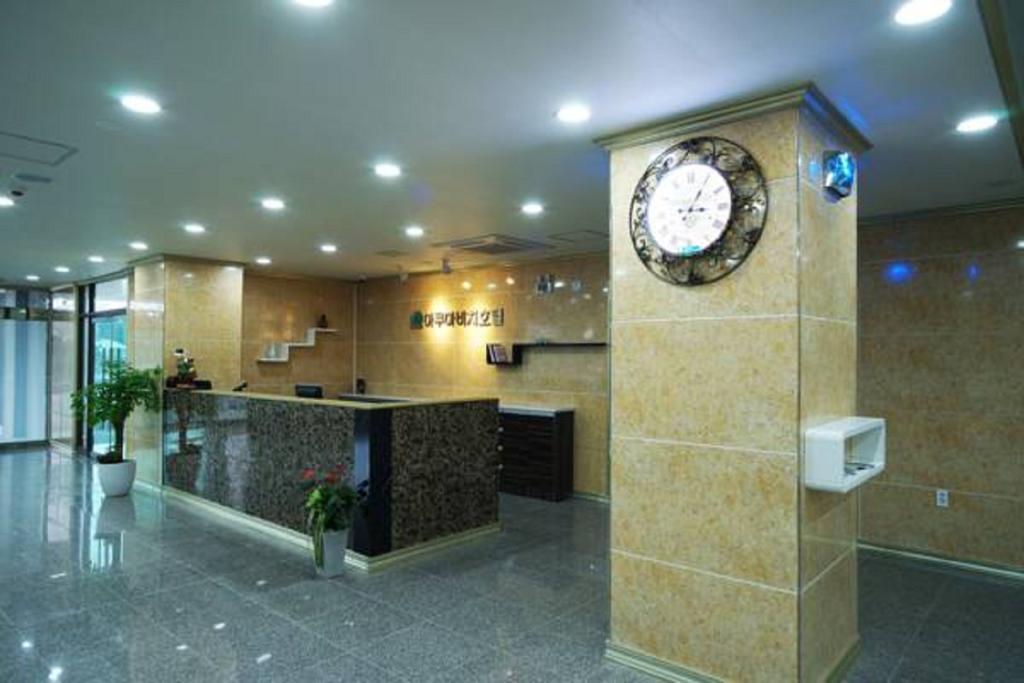 Seongsan Aqua Beach Hotel Seogwipo Bagian luar foto